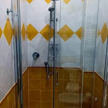 فندق Oasi